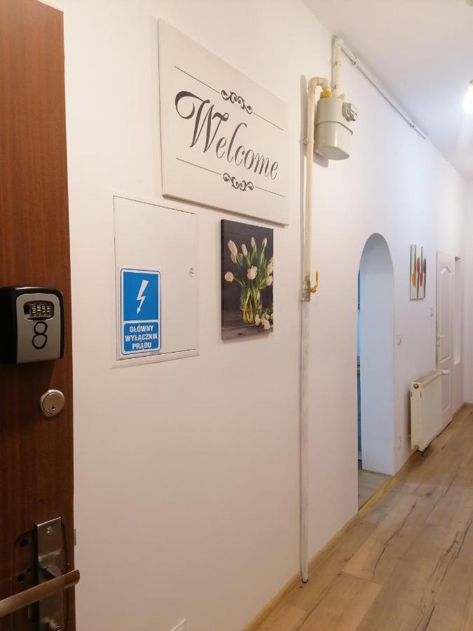 Hostel Tulip - Pokój 3 ze wspólną łazienką i kuchnią Szczecin Exterior foto