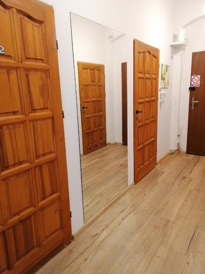Hostel Tulip - Pokój 3 ze wspólną łazienką i kuchnią Szczecin Exterior foto